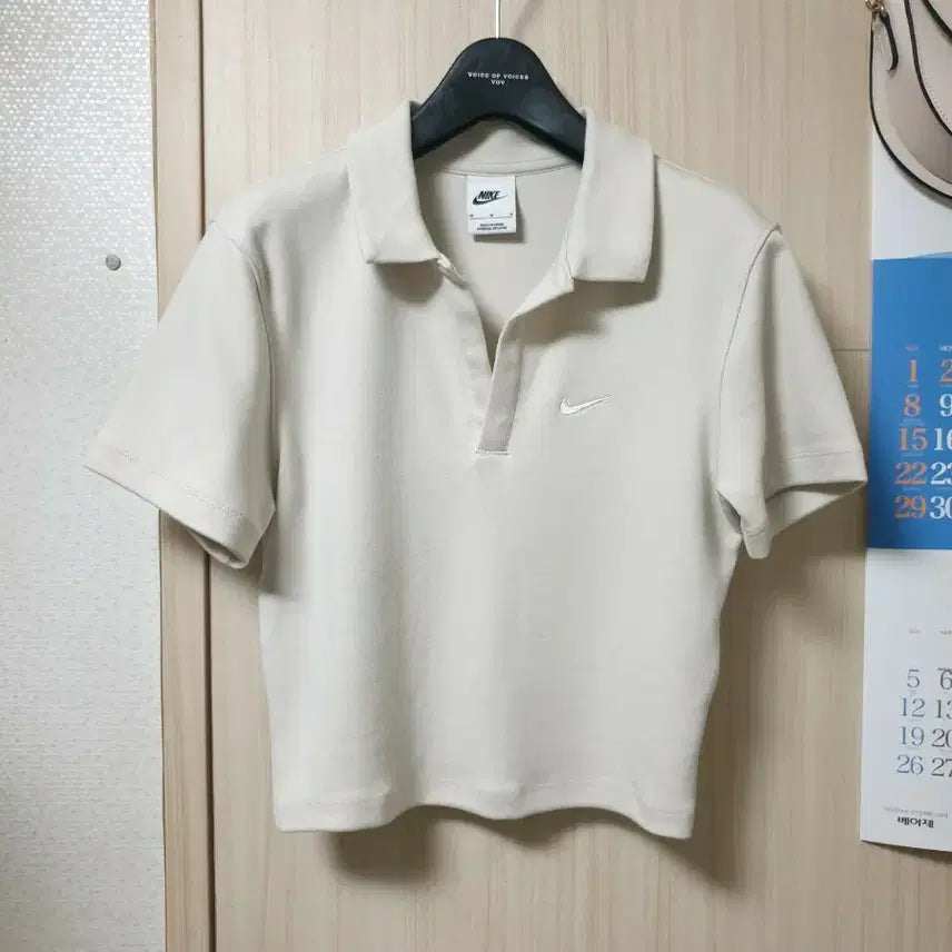 [BUNJANG] Nike Essential Cropped Polo Shirt / 나이키 에센셜 크롭 카라 반팔티