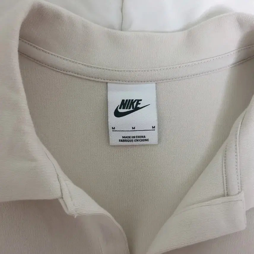 [BUNJANG] Nike Essential Cropped Polo Shirt / 나이키 에센셜 크롭 카라 반팔티