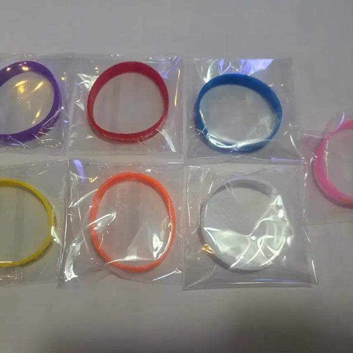 [BUNJANG] Zombieland Saga Cheer Screening Special Edition Cheer Wristbands (7 Types) Bundle Set / 좀비 랜드 사가 응원상영회 특전 응원팔찌 7종 일괄