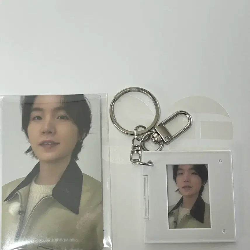 [BUNJANG] BTS Suga Arirang Album Photocard + Keychain Bundle Set / 방탄소년단 슈가 아리랑 앨범 포카 미개봉, 슈가 키링 일괄