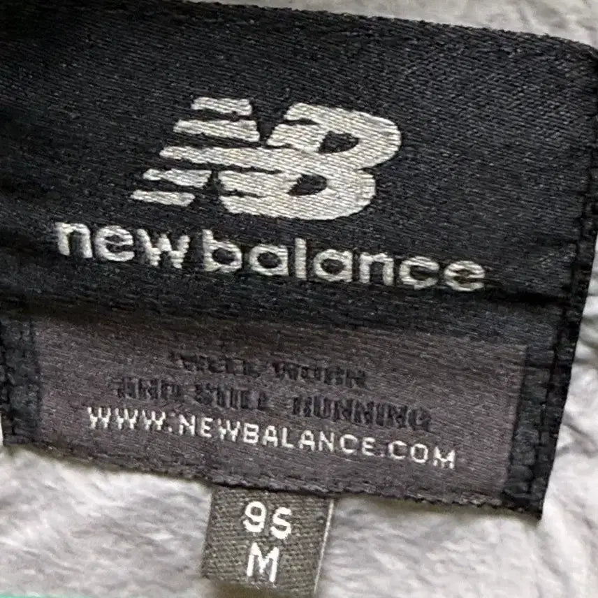 [BUNJANG] New Balance Windbreaker Jacket (95) / 뉴발란스 바람막이 95