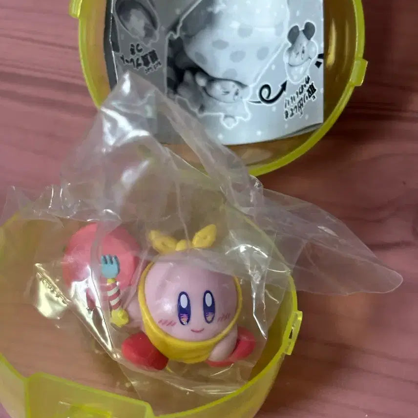 [BUNJANG] Kirby &amp; Psyduck Gacha Figure &amp; Keychain Set / 별의 커비 &amp; 고라파덕 가챠 피규어, 키링 새상품