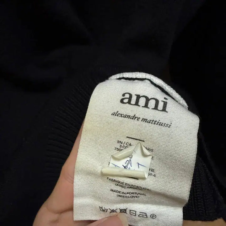 [BUNJANG] AMI Small Heart Logo Wool Turtleneck Knit Sweater / 정품 아미 스몰 하트로고 울 터틀넥 목폴라 니트