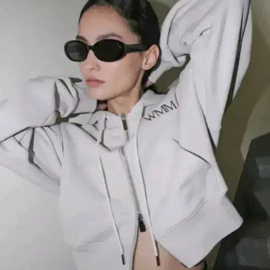 [BUNJANG] WMM Cropped Hood Zip-Up Light Grey / wmm 크롭 후드 라이트 그레이 더블유엠엠