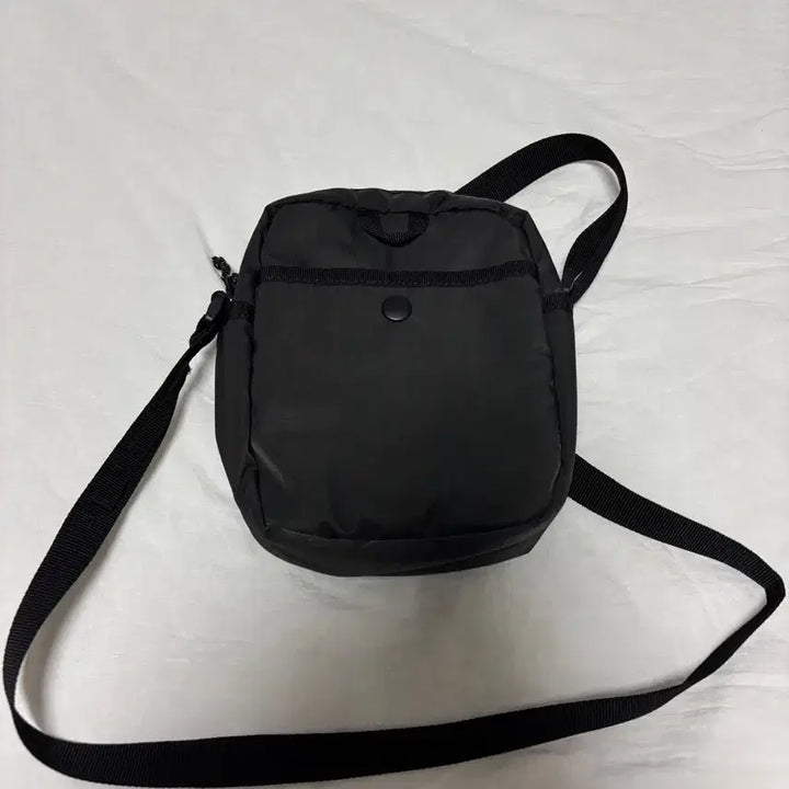[SOLD OUT] 그라미치X디스이즈네버뎃 파우치가방