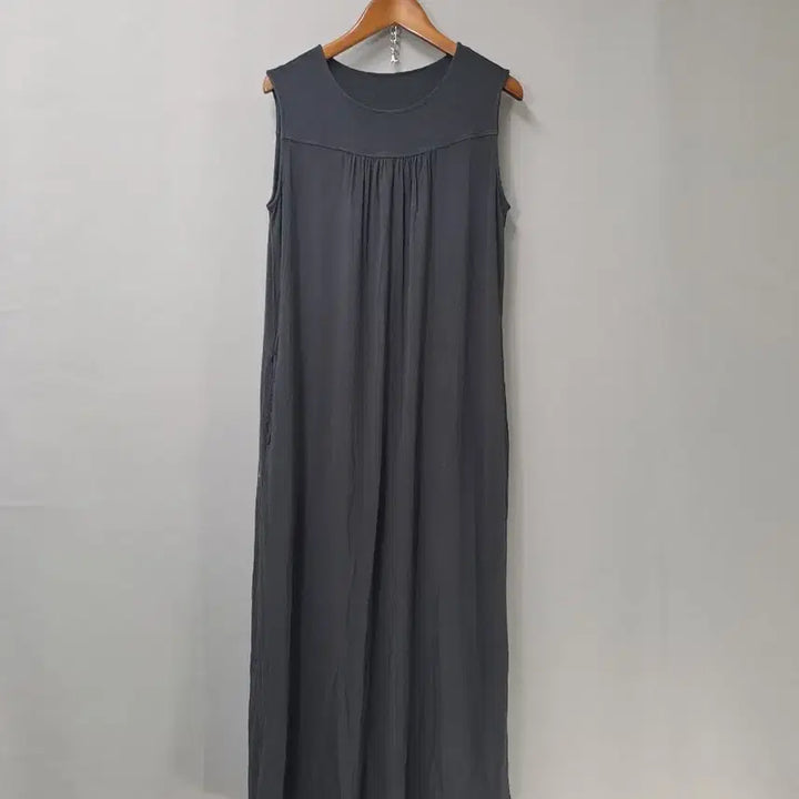 [BUNJANG] Uniqlo Sleeveless Charcoal Pocket Long Dress / 유니클로 민소매 차콜 포켓  롱 원피스