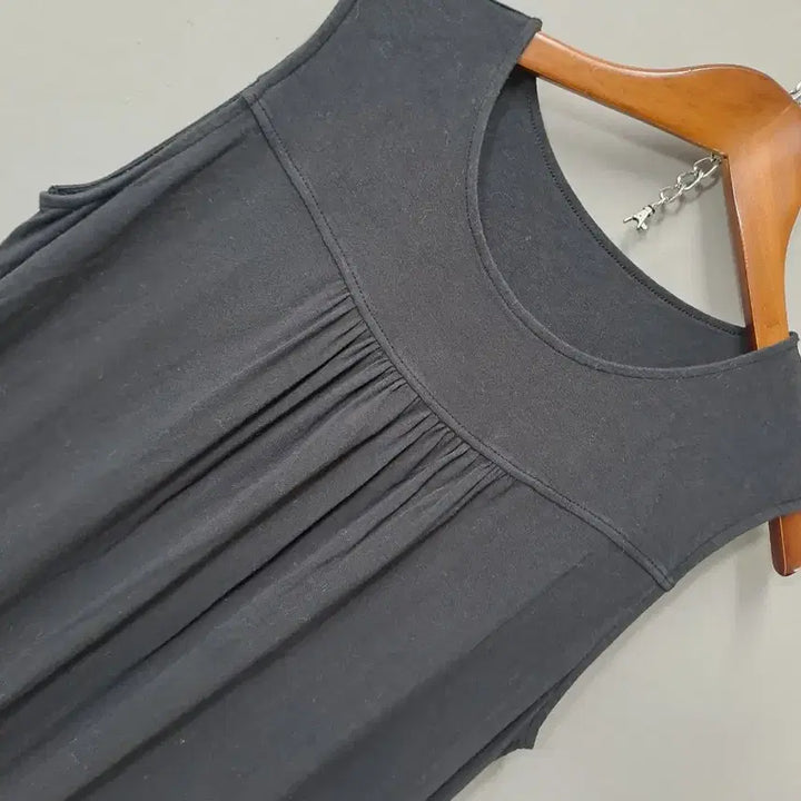 [BUNJANG] Uniqlo Sleeveless Charcoal Pocket Long Dress / 유니클로 민소매 차콜 포켓  롱 원피스