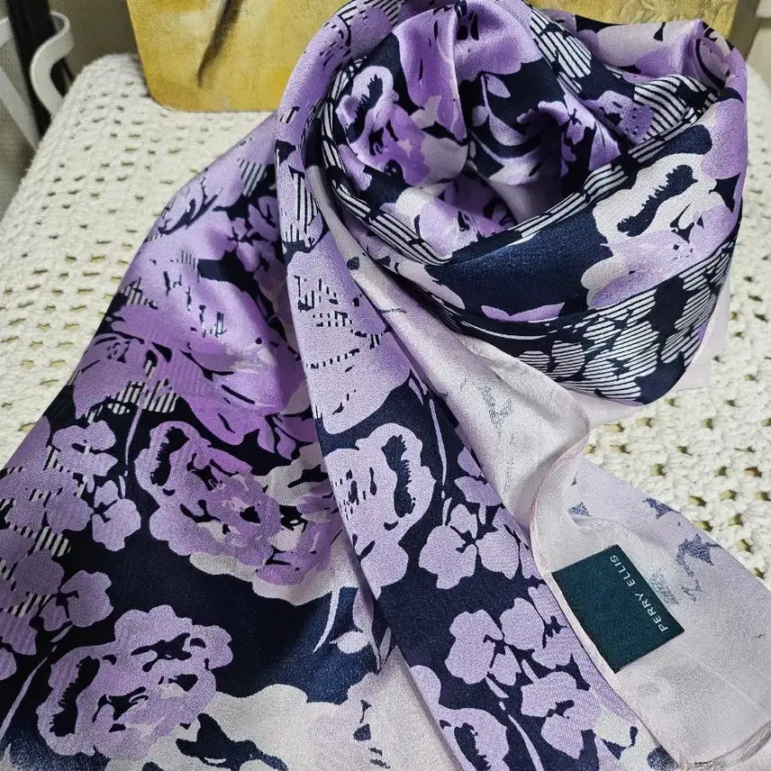 [BUNJANG] Floral Pattern Silk Scarf / 플라워 패턴 실크 스카프 퍼플 실크스카프