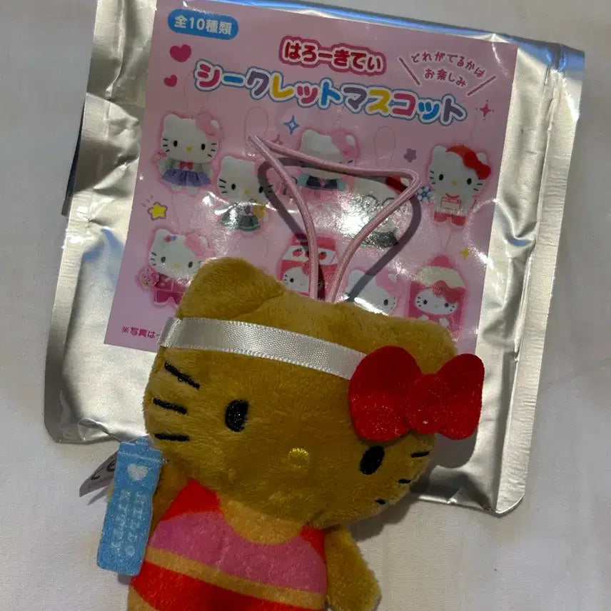 [BUNJANG] Sanrio School Collection Hello Kitty Secret Mascot / 산리오 스쿨 컬렉션 헬로키티 시크릿 랜덤 마스코트 판매