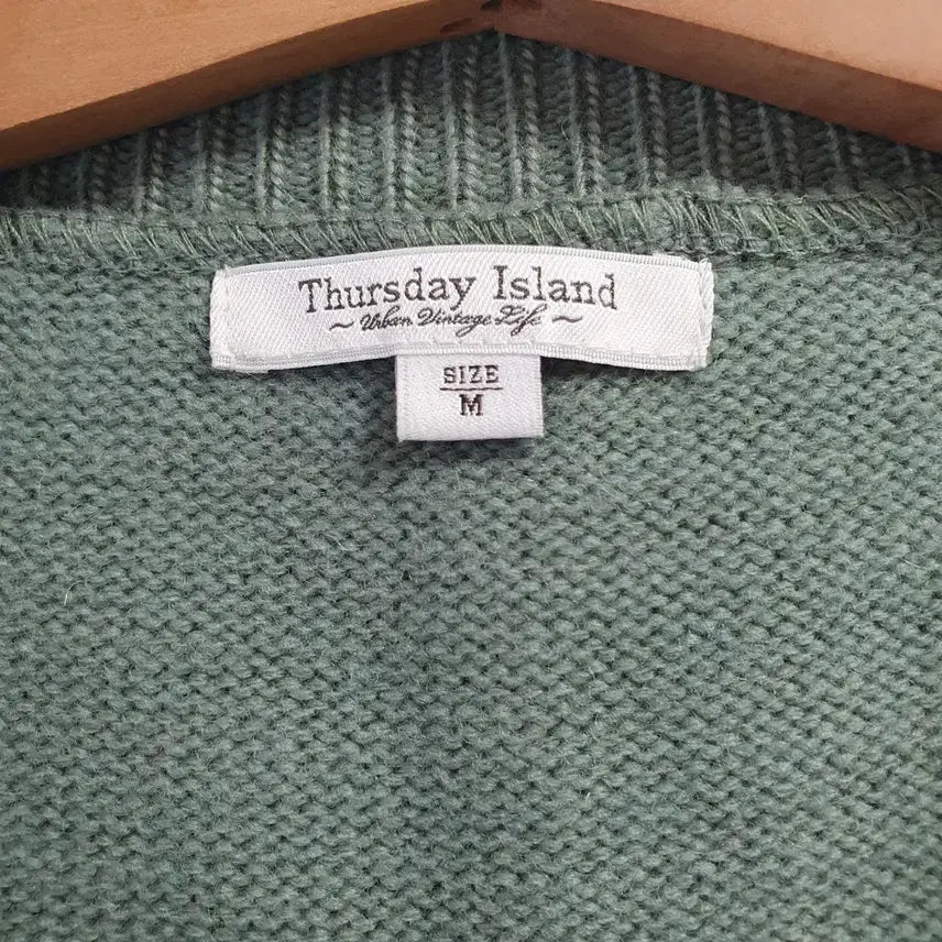 [BUNJANG] Thursday Island Floral Pattern Knit Cardigan / 써스데이아일랜드 Thursday Island 패턴 가디건 플라워 니트