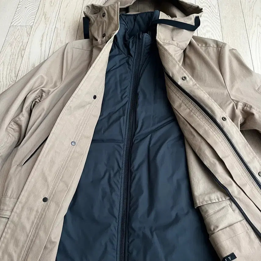 [BUNJANG] Theory Hooded Jumper with Detachable Padded Liner / 띠어리 후드 점퍼 (택포)