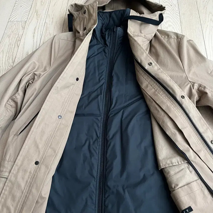 [BUNJANG] Theory Hooded Jumper with Detachable Padded Liner / 띠어리 후드 점퍼 (택포)
