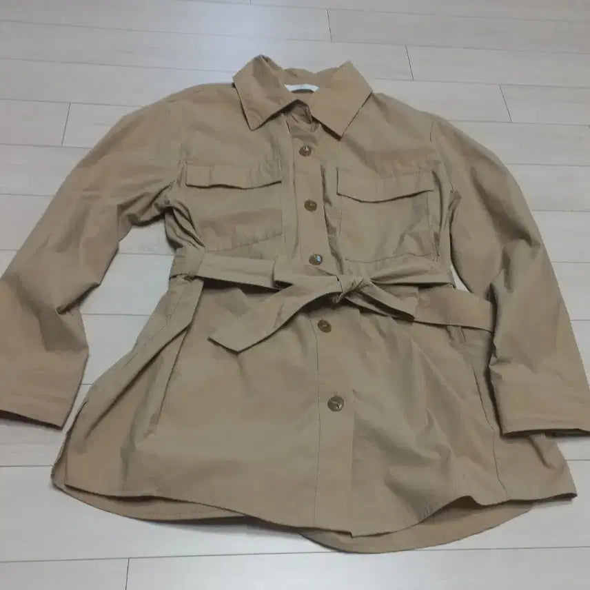 [BUNJANG] VISIT Beige Shirt Trench Coat 55 / VISIT 베이지 셔츠 트렌치코트 55