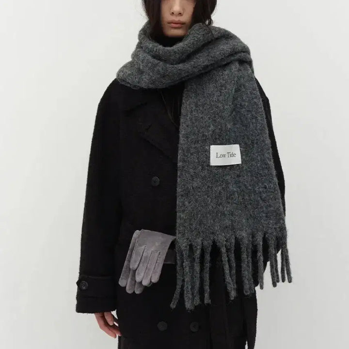 [BUNJANG] LOWTIDE Big Label Scarf Charcoal / 로우타이드 머플러