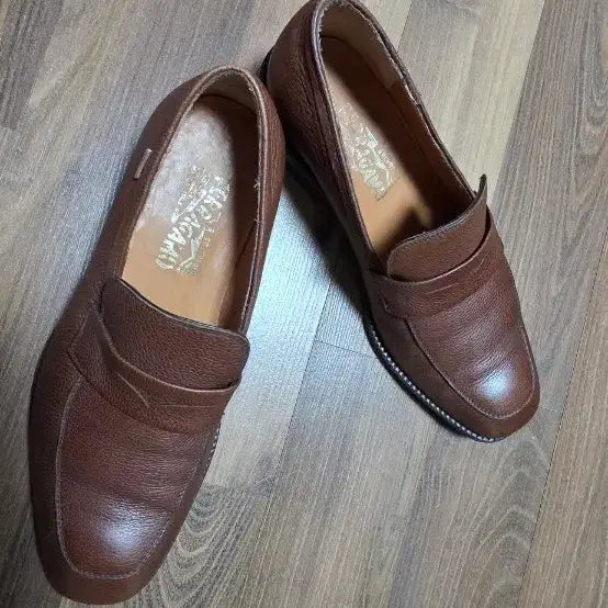 [BUNJANG] Ferragamo Brown Loafer / 페라가모 로퍼