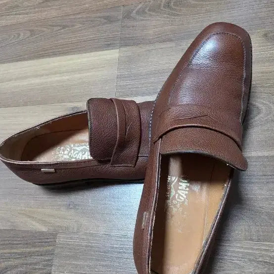 [BUNJANG] Ferragamo Brown Loafer / 페라가모 로퍼
