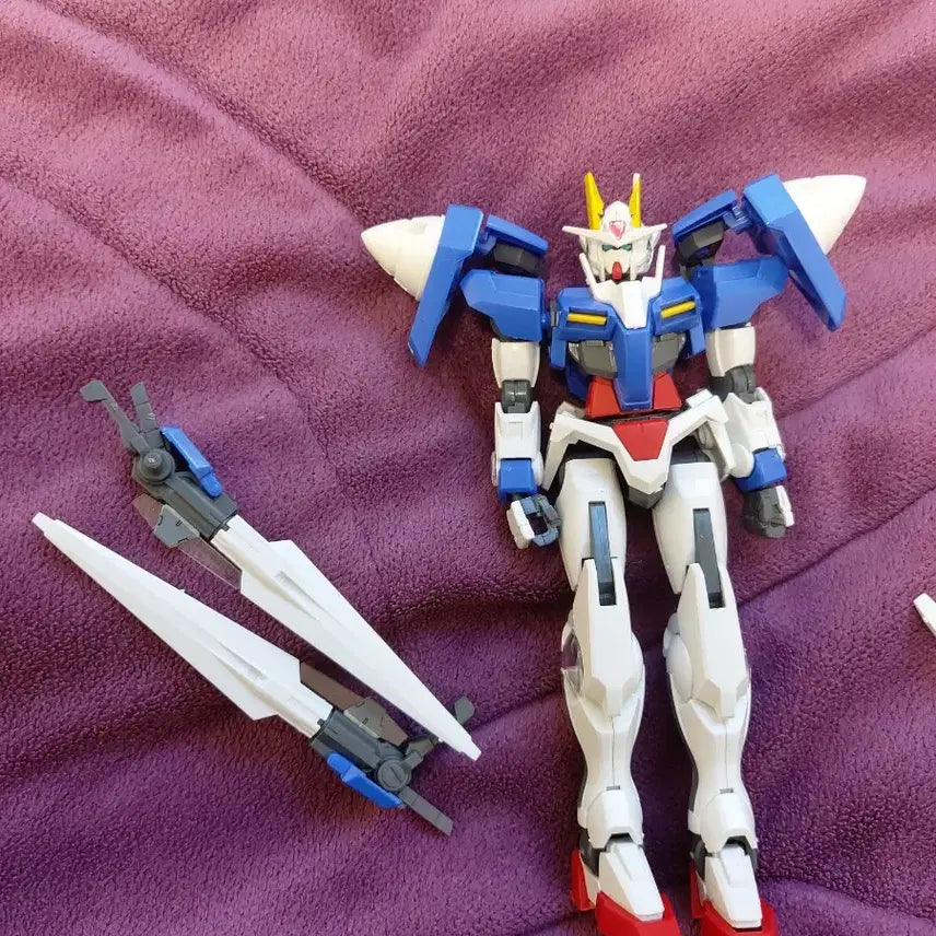 [BUNJANG] Gundam 00 Qan[T] Model Kit / 건담 더블오 퀀터 프라모델