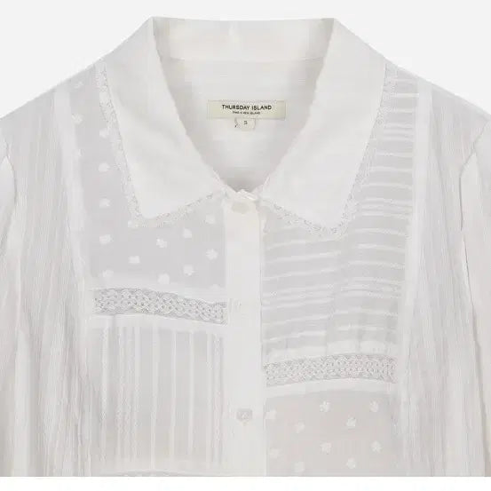 [BUNJANG] Thursday Island Mixed Material Lace Blouse / 써스데이아일랜드 믹스 소재 셔츠형 블라우스