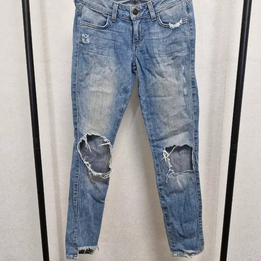 [BUNJANG] SIWY Distressed Skinny Denim Jeans / [23] SIWY 씨위 디스 스키니 데님 무파진
