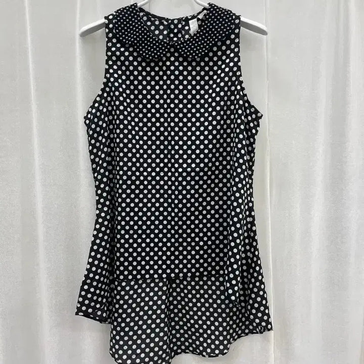 [BUNJANG] Forever 21 Black Polka Dot Sleeveless Blouse / Forever 21 블랙 땡땡이 민소매 블라우스