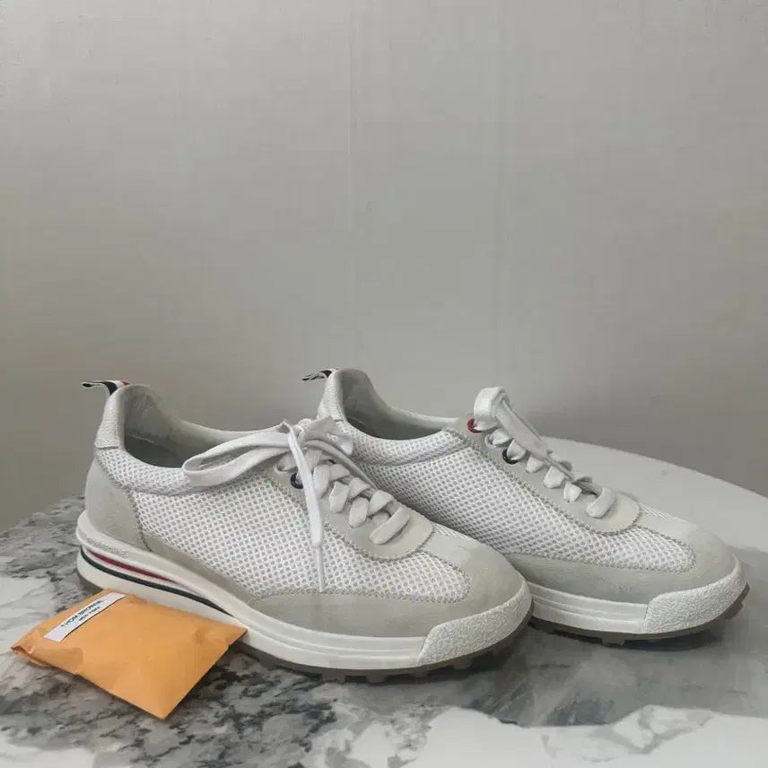 [BUNJANG] Thom Browne White Nylon Tech Runner (Size 39) / 톰브라운 화이트 나일론 테크 러너 39