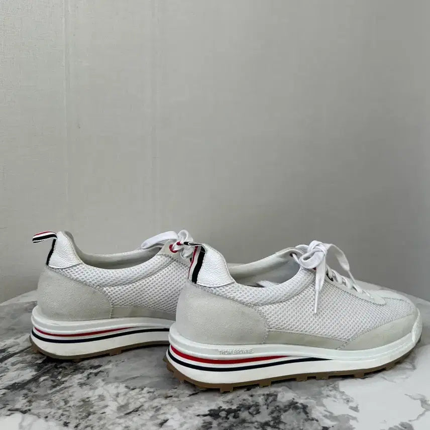 [BUNJANG] Thom Browne White Nylon Tech Runner (Size 39) / 톰브라운 화이트 나일론 테크 러너 39