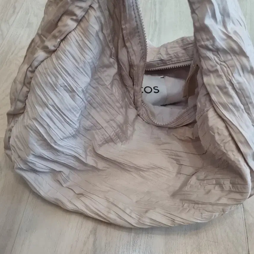[BUNJANG] COS Cream Half Moon Crossbody Bag / 코스 크림  반달크로스