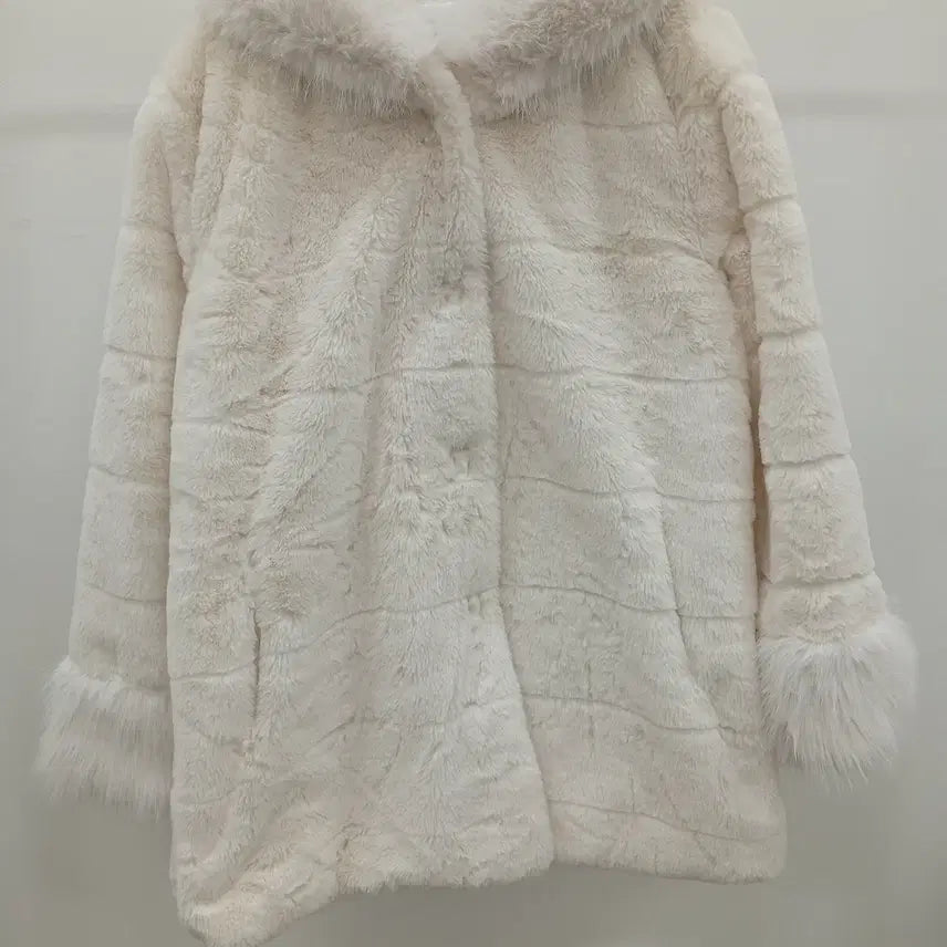 [BUNJANG] Generic Faux Fur Hooded Winter Coat / 260311-01 페이크퍼 후드 코트 여성 겨울코트