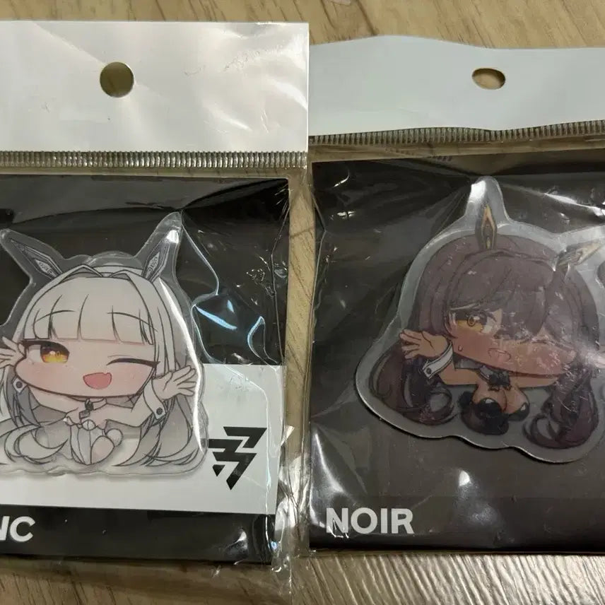 [BUNJANG] Nike Noir Blanc Acrylic Hair Clip / 니케 누아르 블랑 아크릴 집게