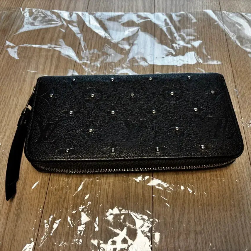 [BUNJANG] Louis Vuitton Empreinte Studded Zippy Wallet / 루이비통 앙프렝뜨 스터드 지피 월릿 장지갑