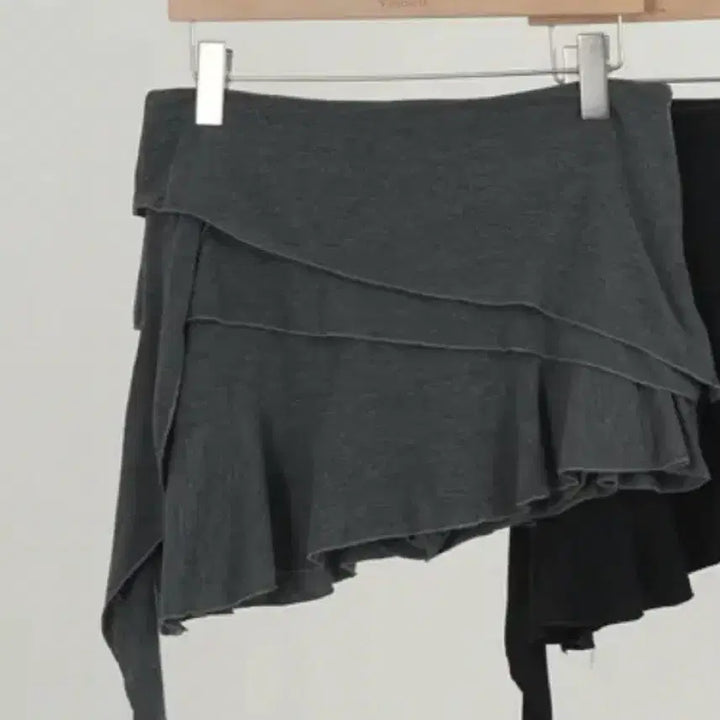 [BUNJANG] Ably Cotton Asymmetrical Shirring Mini Skirt / 에이블리 코튼 언발 셔링 캉캉 미니 스커트