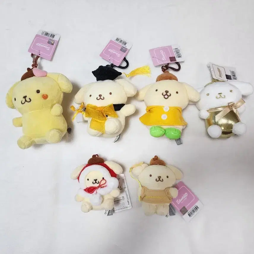 [SOLD OUT] [새상품]산리오 폼폼푸린 인형키링 큐티 학사모 우비 골드하트 망토 파티