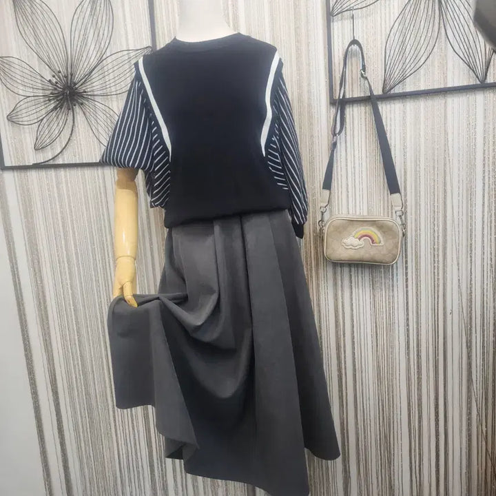 [BUNJANG] Corduroy Dark Gray Long Bending Skirt / 코듀로이 다크그레이 롱 밴딩 스커트 free
