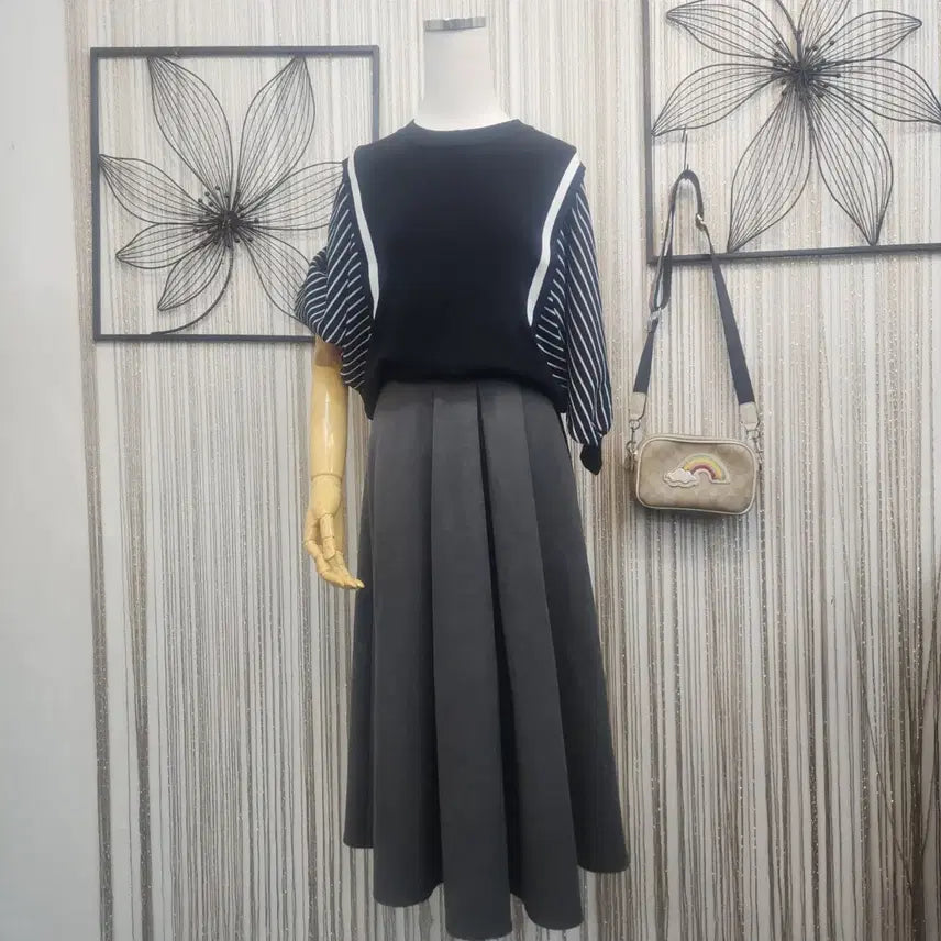 [BUNJANG] Corduroy Dark Gray Long Bending Skirt / 코듀로이 다크그레이 롱 밴딩 스커트 free