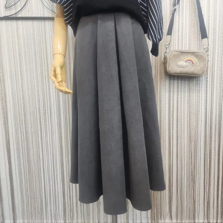 [BUNJANG] Corduroy Dark Gray Long Bending Skirt / 코듀로이 다크그레이 롱 밴딩 스커트 free