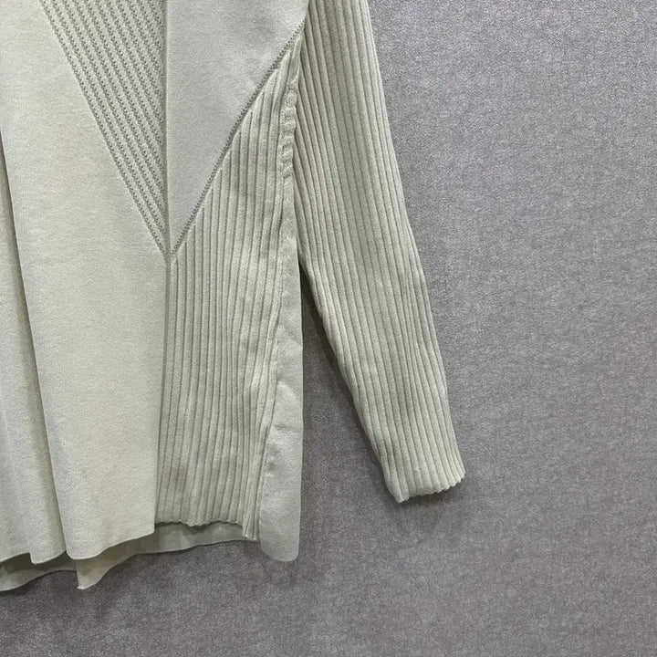 [BUNJANG] COS V-Neck Knit Sweater / COS 브이넥 니트