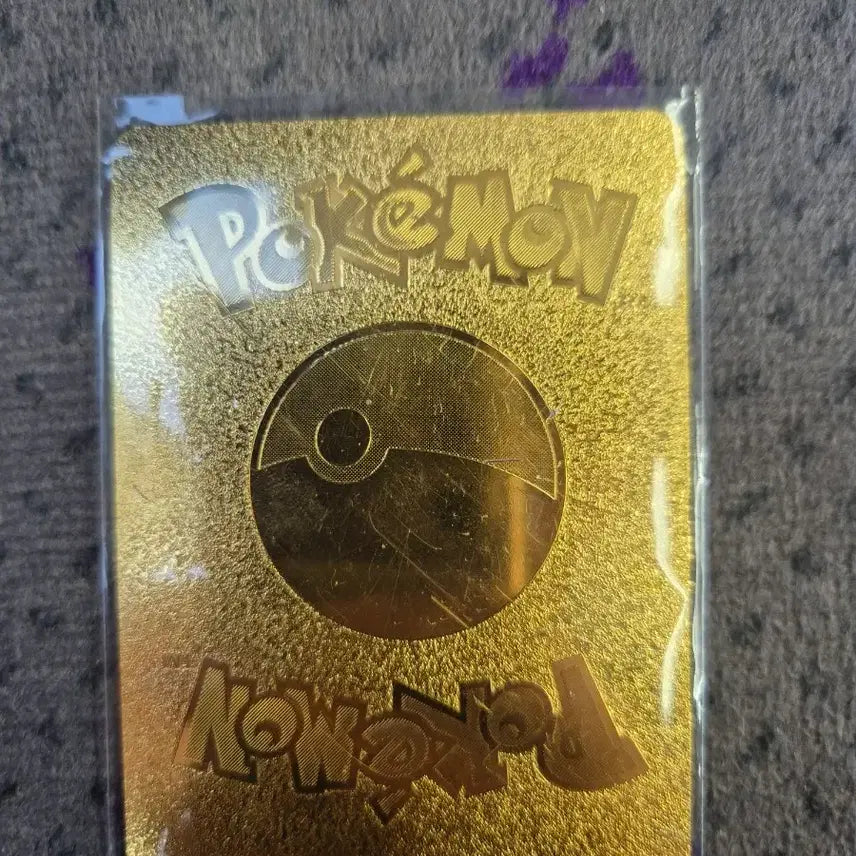 [BUNJANG] Pokemon Pikachu V Gold Foil Card / 포켓몬카드