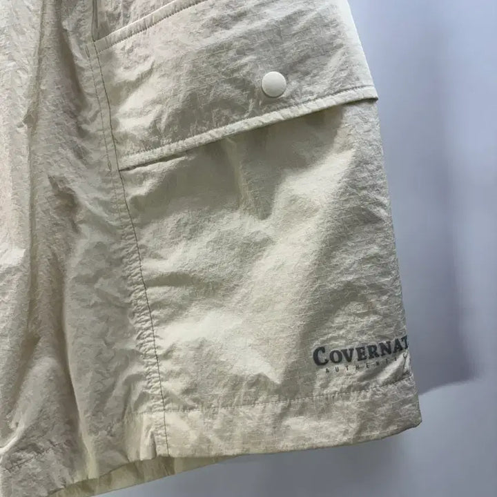 [SOLD OUT] [L] 커버낫 나일론 립스톱 카고 반바지 아이보리  3.5