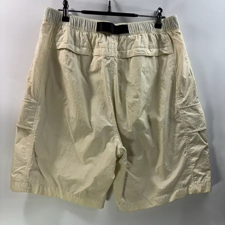 [SOLD OUT] [L] 커버낫 나일론 립스톱 카고 반바지 아이보리  3.5