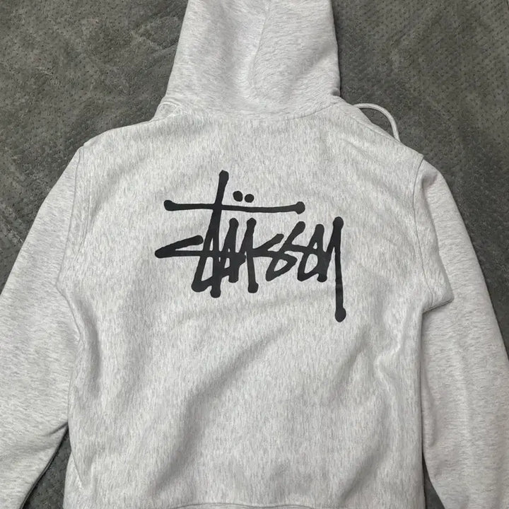 [SOLD OUT] 스투시 후드집업