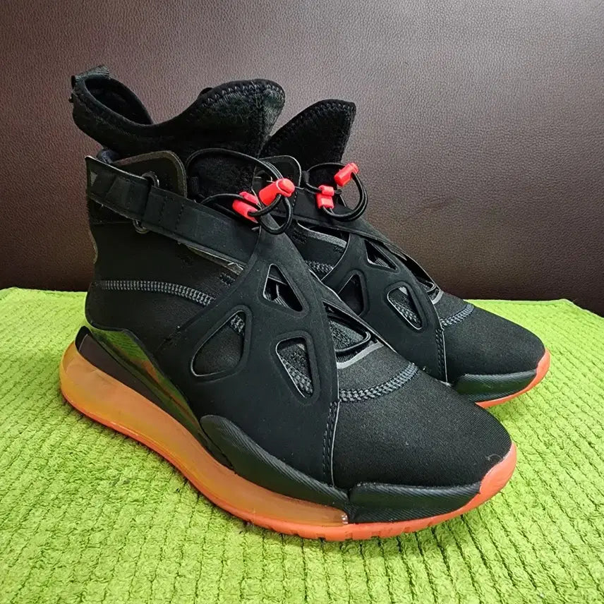 [SOLD OUT] 나이키 조던 래티튜드 720 우먼스 운동화 240mm