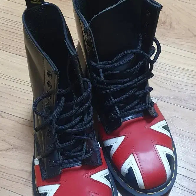 [BUNJANG] Dr. Martens Union Jack Boots / 닥터마틴 유니온잭 부츠 UK3 225-30mm 이미지참조 거의새상품 구제