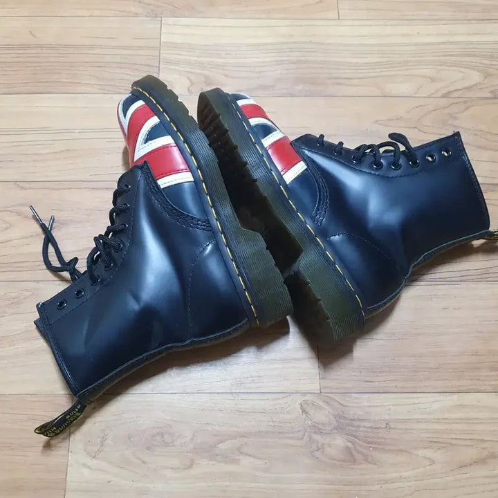 [BUNJANG] Dr. Martens Union Jack Boots / 닥터마틴 유니온잭 부츠 UK3 225-30mm 이미지참조 거의새상품 구제