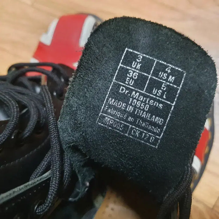 [BUNJANG] Dr. Martens Union Jack Boots / 닥터마틴 유니온잭 부츠 UK3 225-30mm 이미지참조 거의새상품 구제