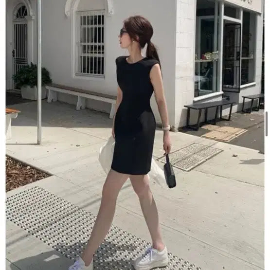 [BUNJANG] Bron Hourglass Black Dress / 브론 아워글래스 원피스