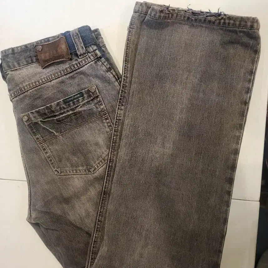 [BUNJANG] Henry Cotton Washed Denim Jeans 31 inch / 헨리코튼 워싱 데님 청바지 31인치 기장104