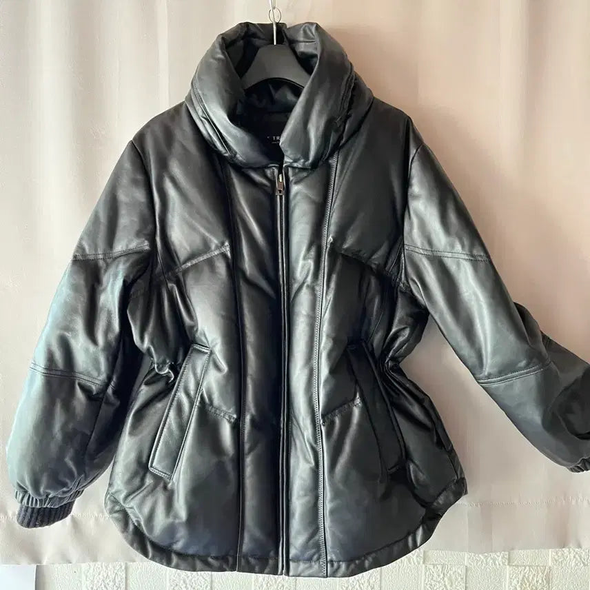 [BUNJANG] LE TROIS Leather Goose Down Short Padded Jacket / LE TROIS 양가죽 거위털 숏패딩