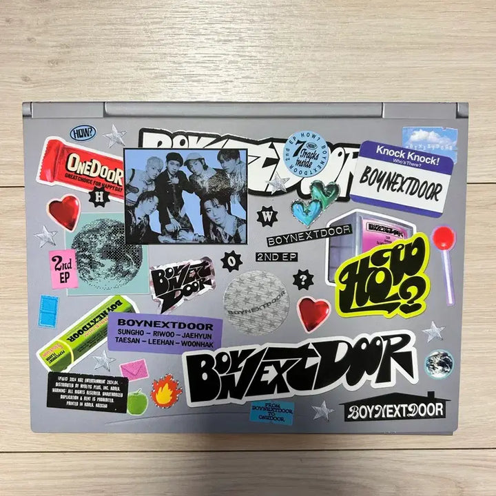 [BUNJANG] BOYNEXTDOOR Official Lightstick &amp; Album Bundle Set / 보이넥스트도어 응원봉 및 앨범 일괄 판매
