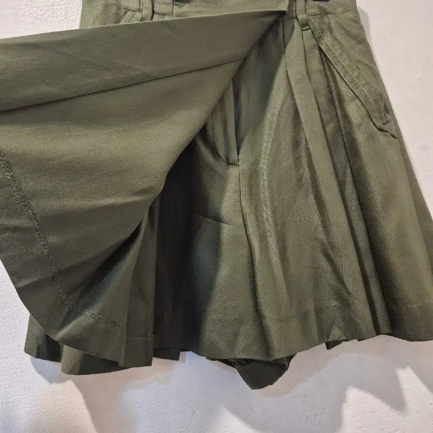 [SOLD OUT] 마인 카키 플리츠 미니 스커트 반바지