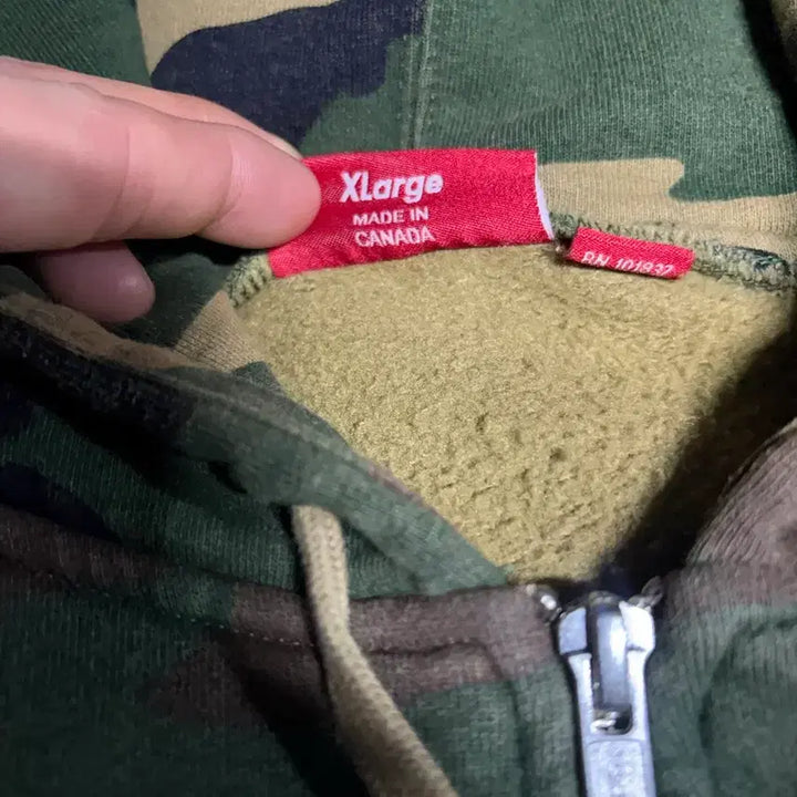 [BUNJANG] Supreme Small Box Logo Camo Hooded Zip-Up XL / 슈프림 스몰박스로고 카모 후드집업 XL